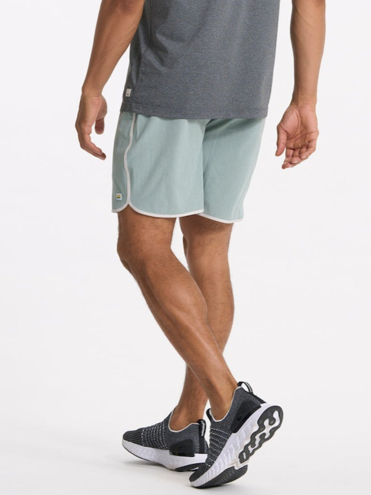 Vuori Men's Banks Short 7" - FINAL SALE