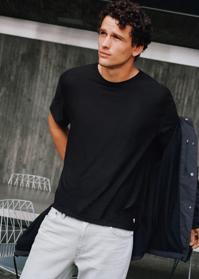Vuori Men's Strato Tech Tee